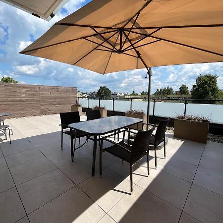 Apartament Symfonia Mozarta Warka Exteriör bild